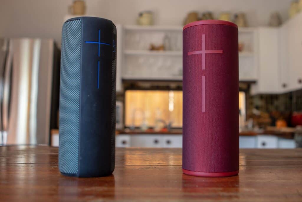 Bluetooth højtalere i forskellige farver